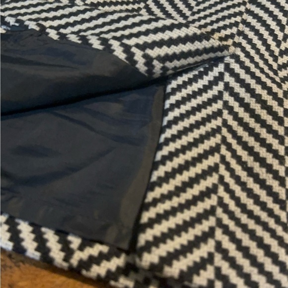 Talbots 100% wool skirt black and white excellent condition size 14 petite. - Picture 2 of 11